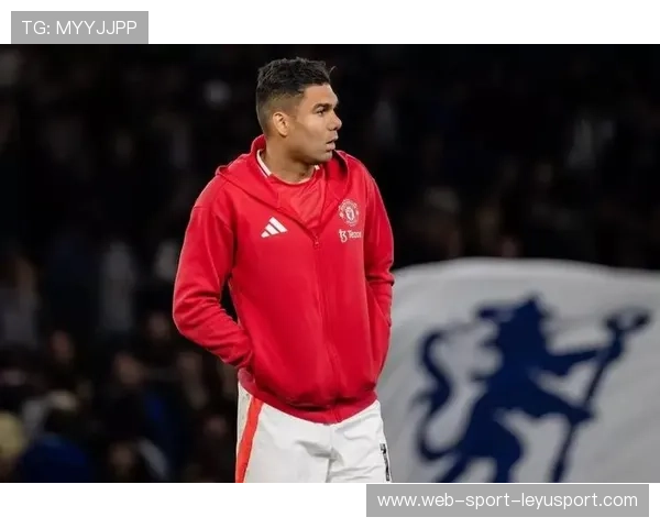 卡塞米罗告别曼联，球迷送上掌声，卡塞米罗为什么没参加巴西世界杯